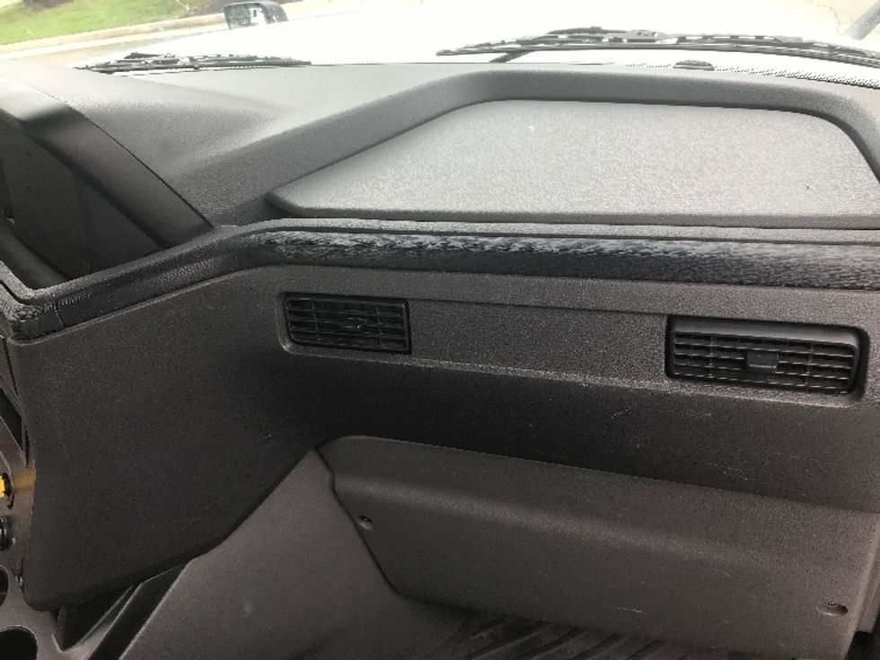 Day Cab Tractor-Heavy Duty Tractors-International-2019-LT625-Prince George-VA-301,983\n\t\tmiles-$ 31,500 - Image 14