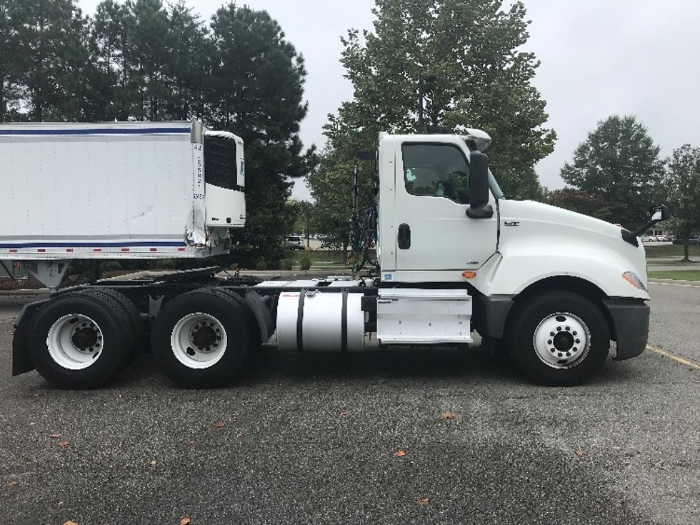 Day Cab Tractor-Heavy Duty Tractors-International-2019-LT625-Prince George-VA-301,983\n\t\tmiles-$ 31,500 - Image 8