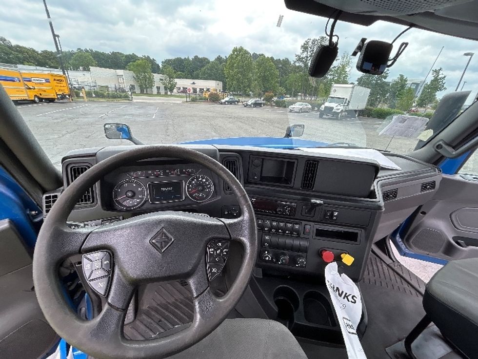 Day Cab Tractor-Heavy Duty Tractors-International-2019-LT625-Prince George-VA-305,186\n\t\tmiles-$ 26,750 - Image 11