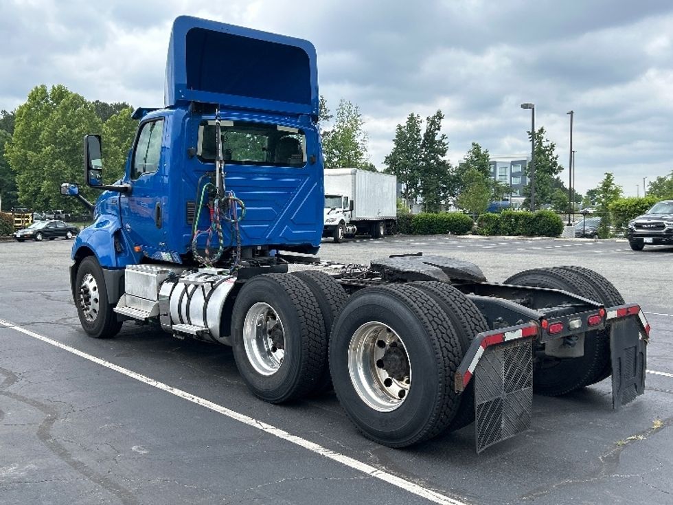 Day Cab Tractor-Heavy Duty Tractors-International-2019-LT625-Prince George-VA-305,186\n\t\tmiles-$ 26,750 - Image 5