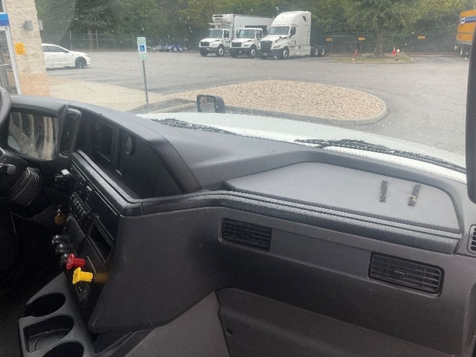 Day Cab Tractor-Heavy Duty Tractors-International-2019-LT625-Prince George-VA-536,544\n\t\tmiles-$ 24,500 - Image 13