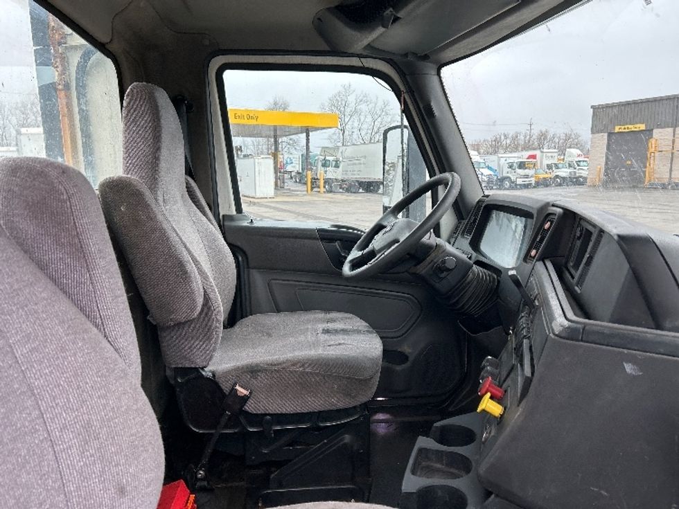 Day Cab Tractor-Heavy Duty Tractors-International-2019-LT625-Rochester-NY-198,656\n\t\tmiles-$ 33,250 - Image 14