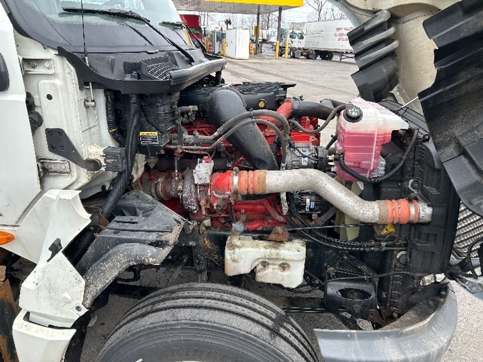 Day Cab Tractor-Heavy Duty Tractors-International-2019-LT625-Rochester-NY-198,656\n\t\tmiles-$ 33,250 - Image 15