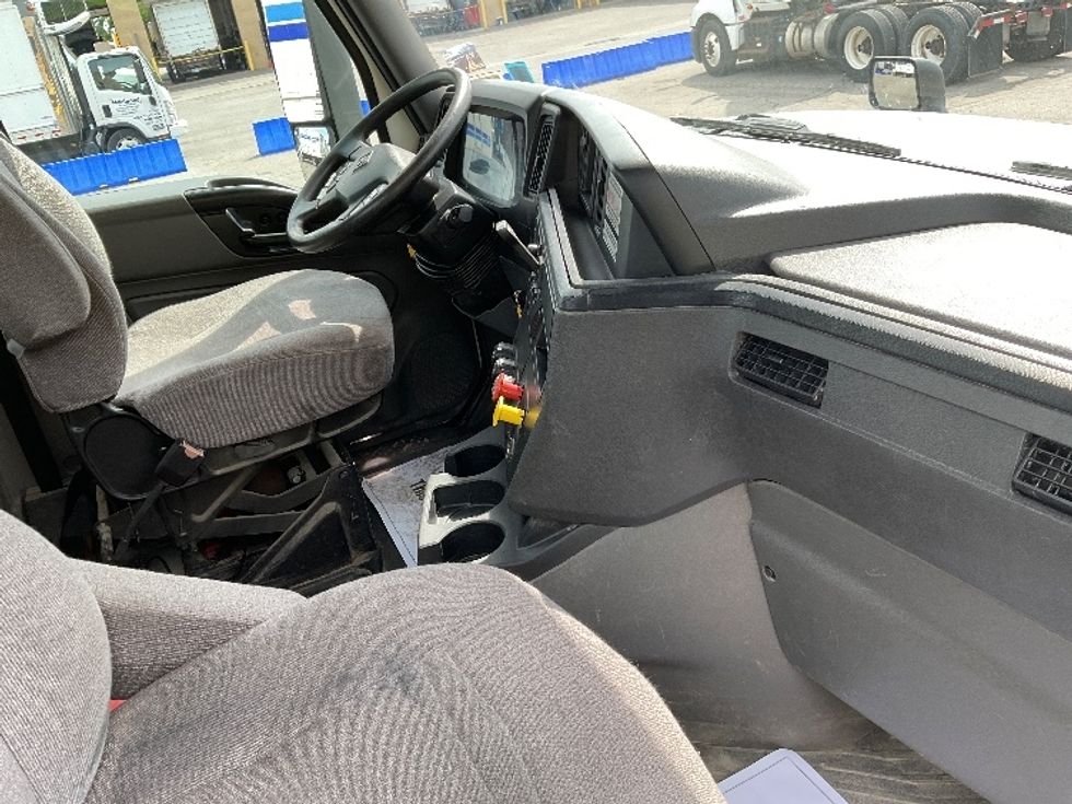 Day Cab Tractor-Heavy Duty Tractors-International-2019-LT625-Rochester-NY-238,135\n\t\tmiles-$ 57,250 - Image 13