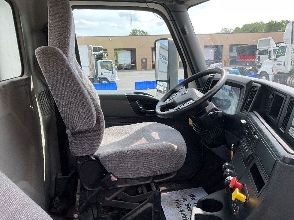Day Cab Tractor-Heavy Duty Tractors-International-2019-LT625-Rochester-NY-238,135\n\t\tmiles-$ 57,250 - Image 14