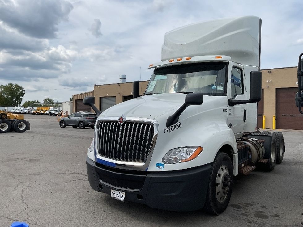 Day Cab Tractor-Heavy Duty Tractors-International-2019-LT625-Rochester-NY-238,135\n\t\tmiles-$ 57,250 - Image 3