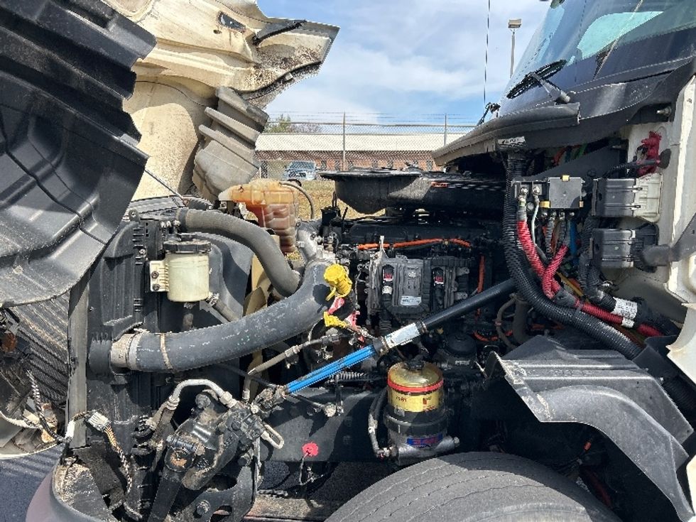 Day Cab Tractor-Heavy Duty Tractors-International-2019-LT625-Salem-VA-414,003\n\t\tmiles-$ 23,750 - Image 15