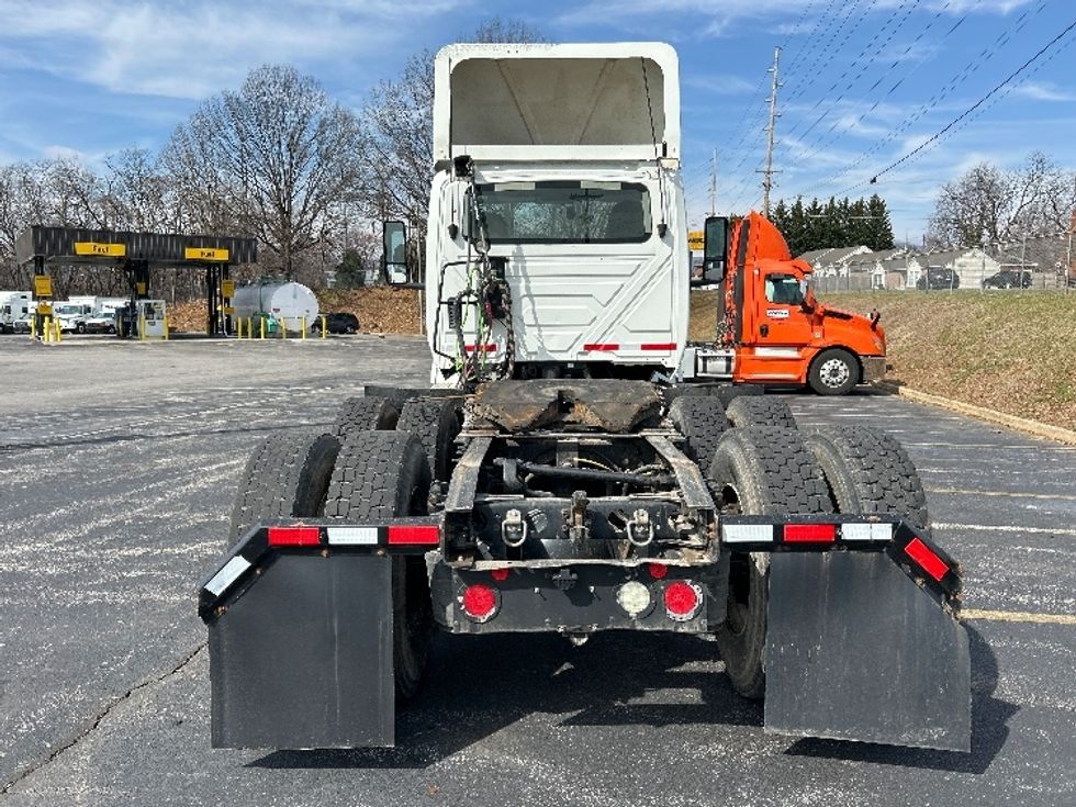 Day Cab Tractor-Heavy Duty Tractors-International-2019-LT625-Salem-VA-414,003\n\t\tmiles-$ 23,750 - Image 5
