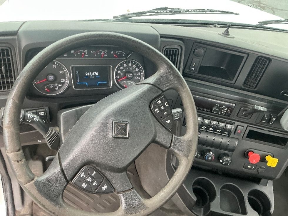 Day Cab Tractor-Heavy Duty Tractors-International-2019-LT625-South Bend-IN-213,540\n\t\tmiles-$ 29,250 - Image 11