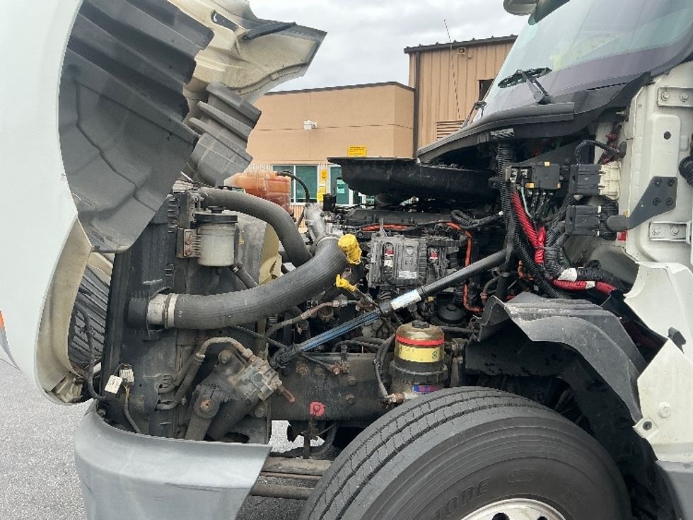 Day Cab Tractor-Heavy Duty Tractors-International-2019-LT625-South Bend-IN-213,540\n\t\tmiles-$ 29,250 - Image 16