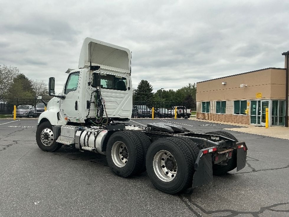 Day Cab Tractor-Heavy Duty Tractors-International-2019-LT625-South Bend-IN-213,540\n\t\tmiles-$ 29,250 - Image 5