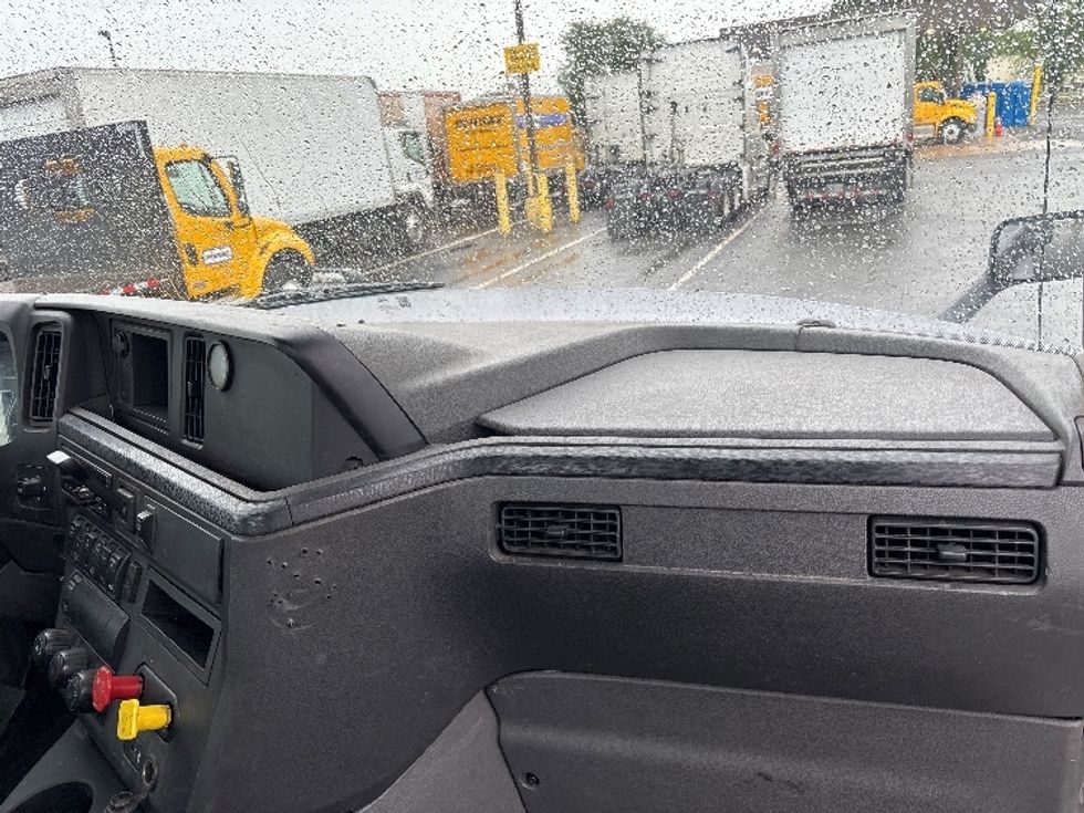 Day Cab Tractor-Heavy Duty Tractors-International-2019-LT625-South Plainfield-NJ-277,857\n\t\tmiles-$ 22,250 - Image 13