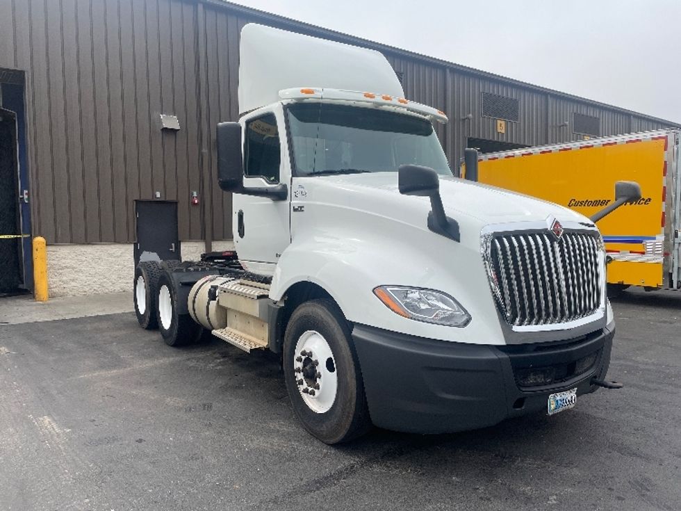 Day Cab Tractor-Heavy Duty Tractors-International-2019-LT625-Spartanburg-SC-251,930\n\t\tmiles-$ 31,250 - Image 1