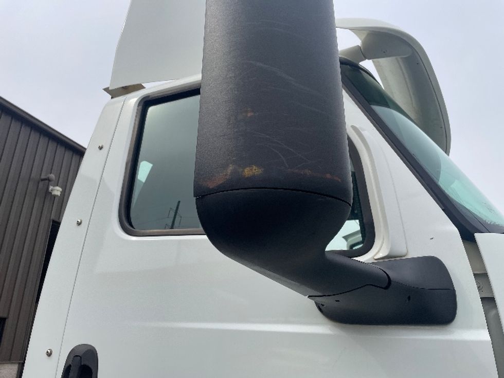 Day Cab Tractor-Heavy Duty Tractors-International-2019-LT625-Spartanburg-SC-251,930\n\t\tmiles-$ 31,250 - Image 18