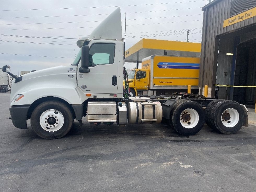 Day Cab Tractor-Heavy Duty Tractors-International-2019-LT625-Spartanburg-SC-251,930\n\t\tmiles-$ 31,250 - Image 4