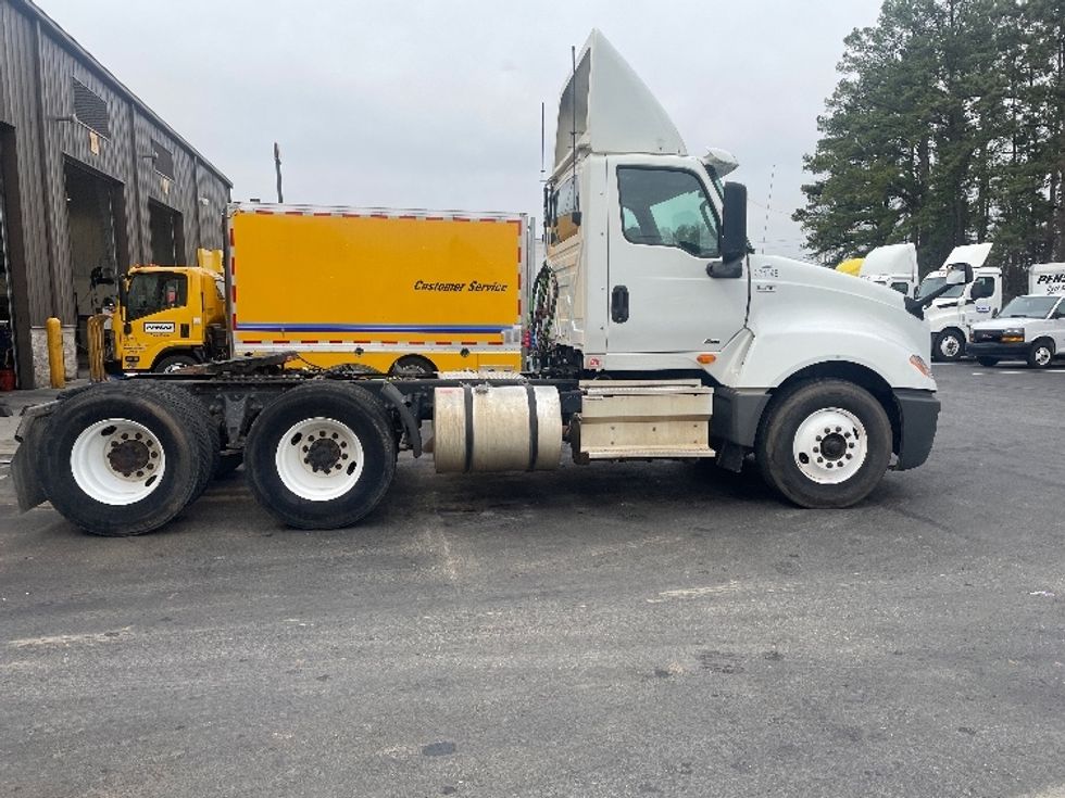 Day Cab Tractor-Heavy Duty Tractors-International-2019-LT625-Spartanburg-SC-251,930\n\t\tmiles-$ 31,250 - Image 8
