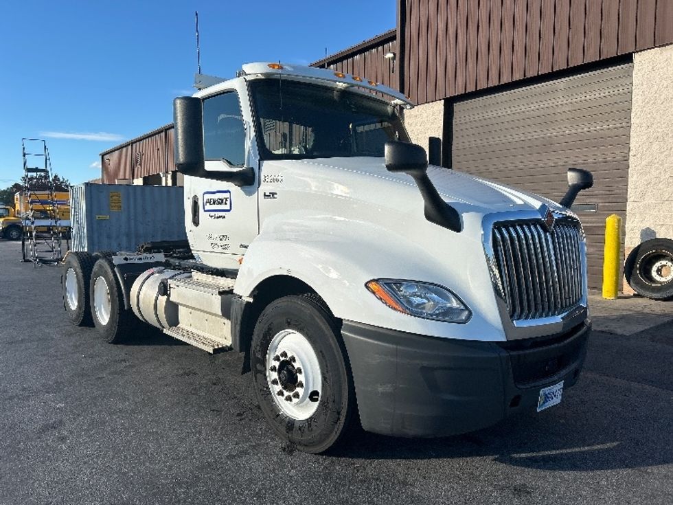 Day Cab Tractor-Heavy Duty Tractors-International-2019-LT625-Springfield-MA-538,051\n\t\tmiles-$ 19,000 - Image 1