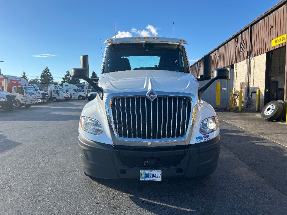 Day Cab Tractor-Heavy Duty Tractors-International-2019-LT625-Springfield-MA-538,051\n\t\tmiles-$ 19,000 - Image 2