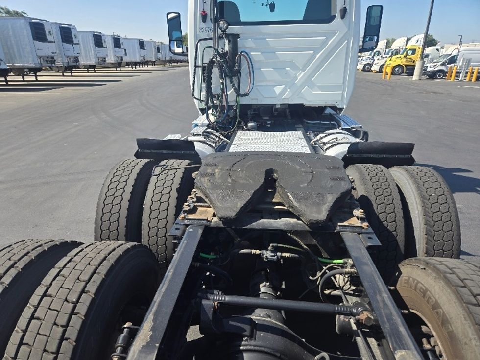 Day Cab Tractor-Heavy Duty Tractors-International-2019-LT625-Stockton-CA-286,023\n\t\tmiles-$ 31,250 - Image 6