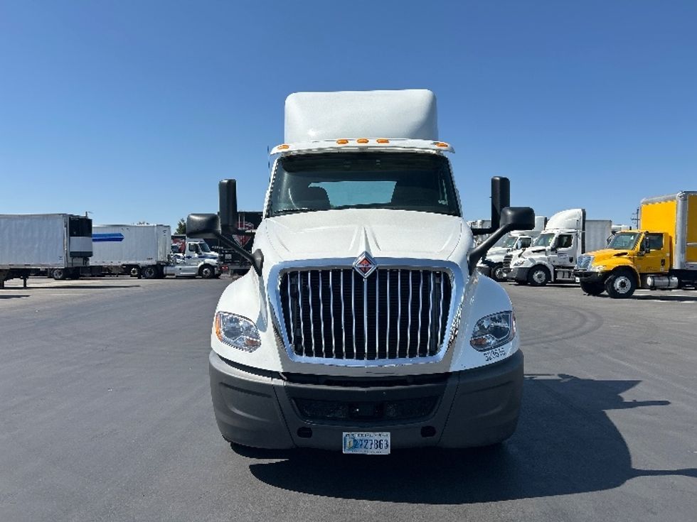 2019 International LT625 LT photo 2