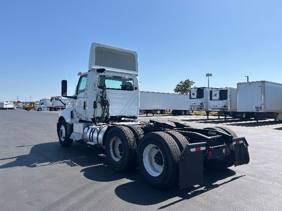Day Cab Tractor-Heavy Duty Tractors-International-2019-LT625-Stockton-CA-308,696\n\t\tmiles-$ 30,000 - Image 5