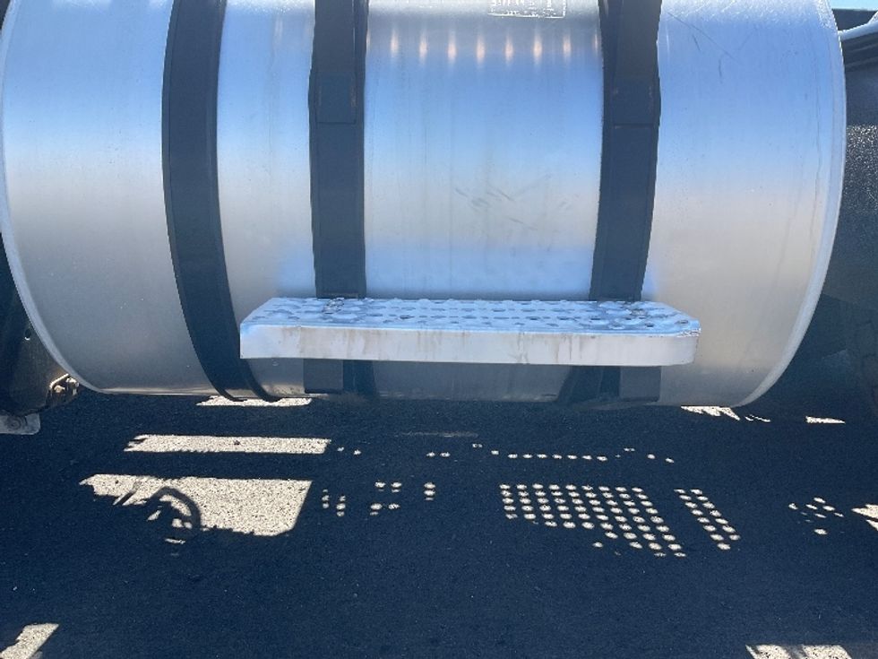 Day Cab Tractor-Heavy Duty Tractors-International-2019-LT625-Stockton-CA-349,667\n\t\tmiles-$ 28,750 - Image 17