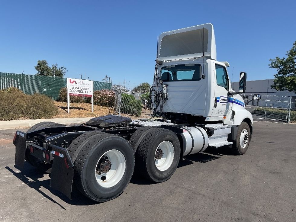 Day Cab Tractor-Heavy Duty Tractors-International-2019-LT625-Stockton-CA-349,667\n\t\tmiles-$ 28,750 - Image 7