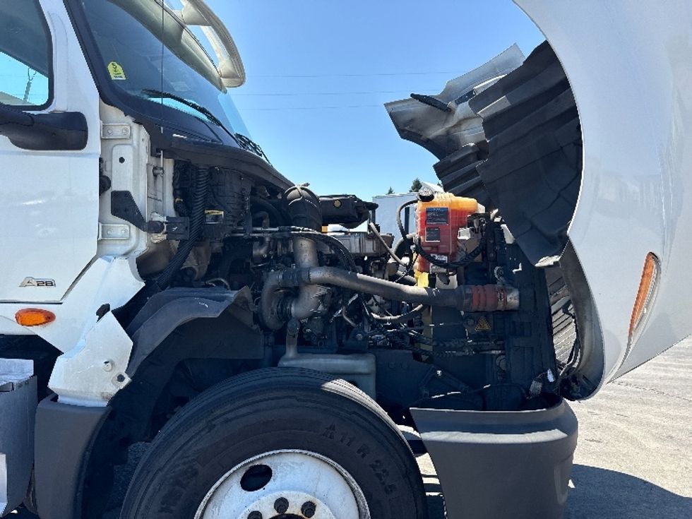 Day Cab Tractor-Heavy Duty Tractors-International-2019-LT625-Stockton-CA-370,046\n\t\tmiles-$ 26,750 - Image 15