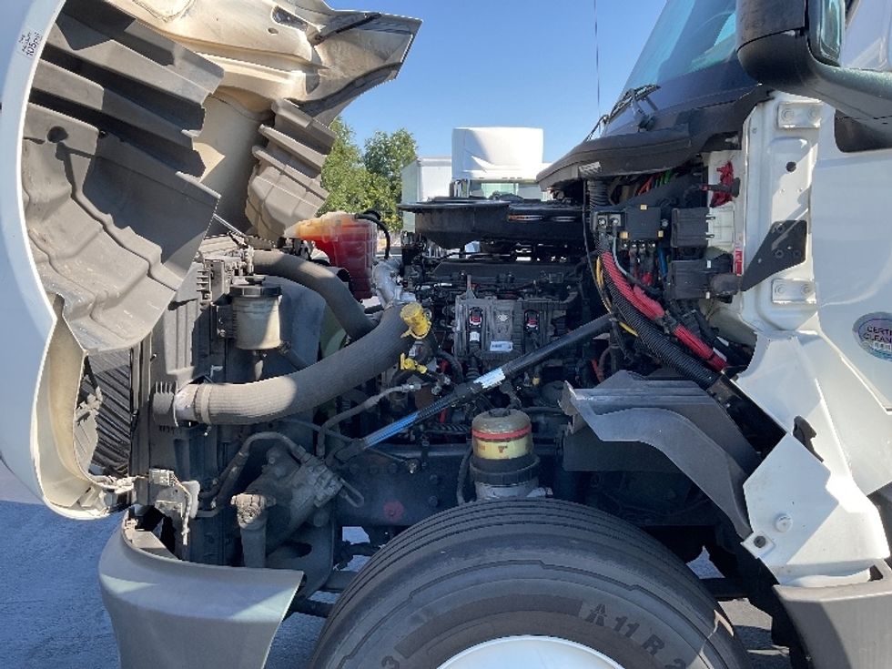 Day Cab Tractor-Heavy Duty Tractors-International-2019-LT625-Stockton-CA-379,904\n\t\tmiles-$ 26,000 - Image 16
