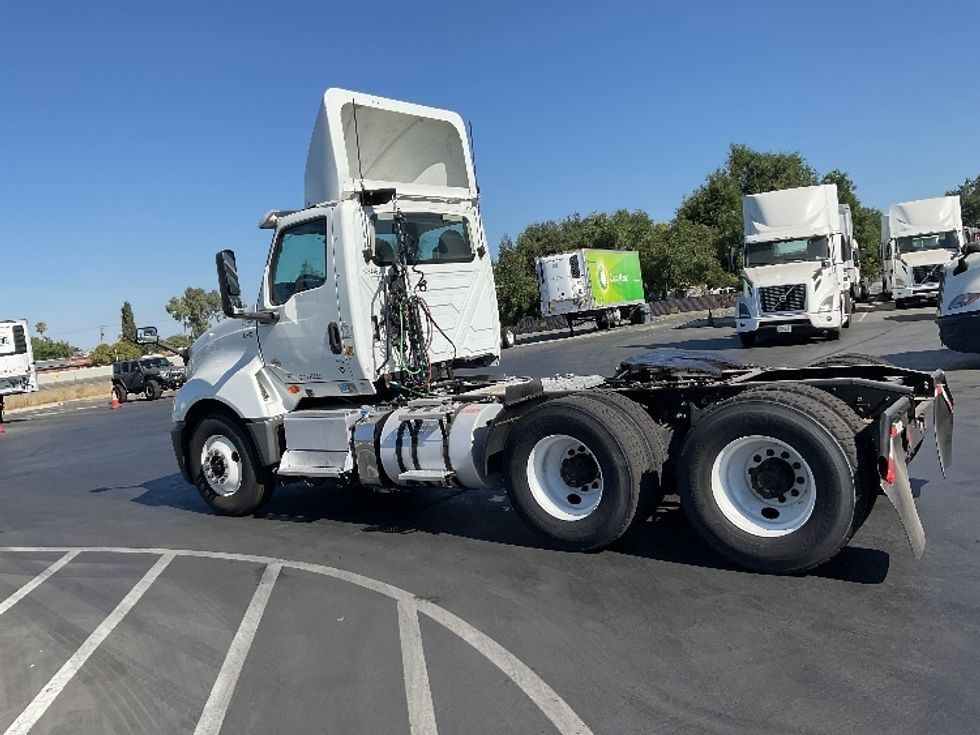 Day Cab Tractor-Heavy Duty Tractors-International-2019-LT625-Stockton-CA-379,904\n\t\tmiles-$ 26,000 - Image 5