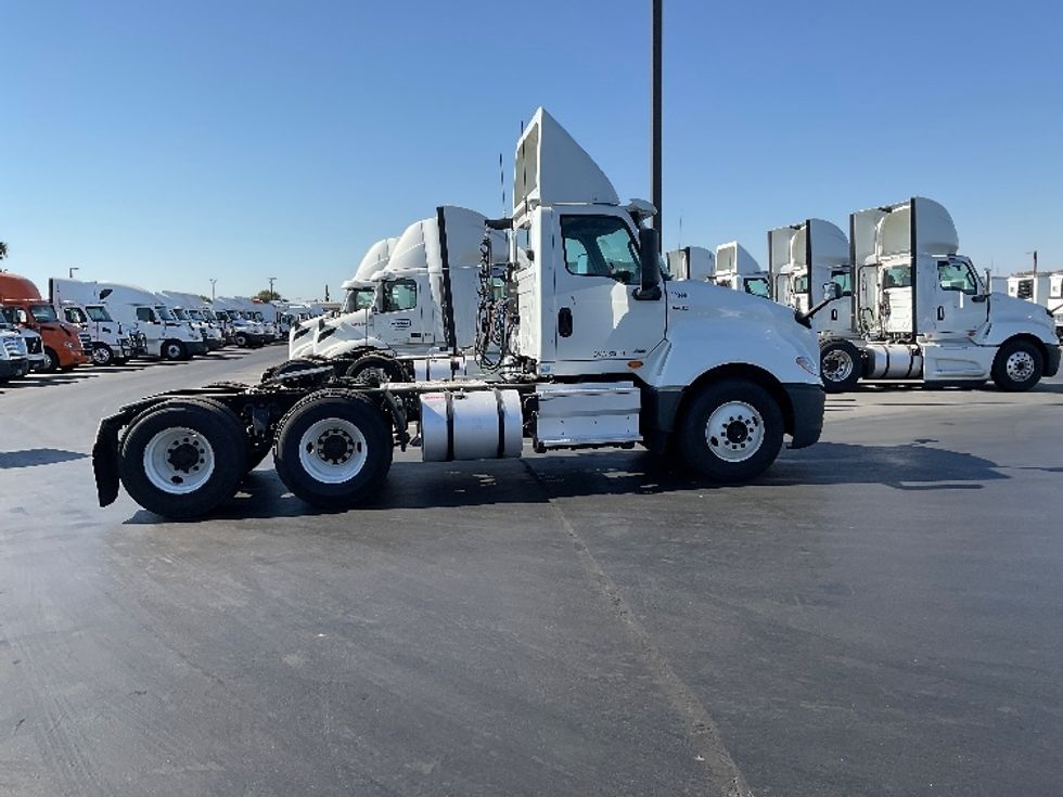 Day Cab Tractor-Heavy Duty Tractors-International-2019-LT625-Stockton-CA-379,904\n\t\tmiles-$ 26,000 - Image 8