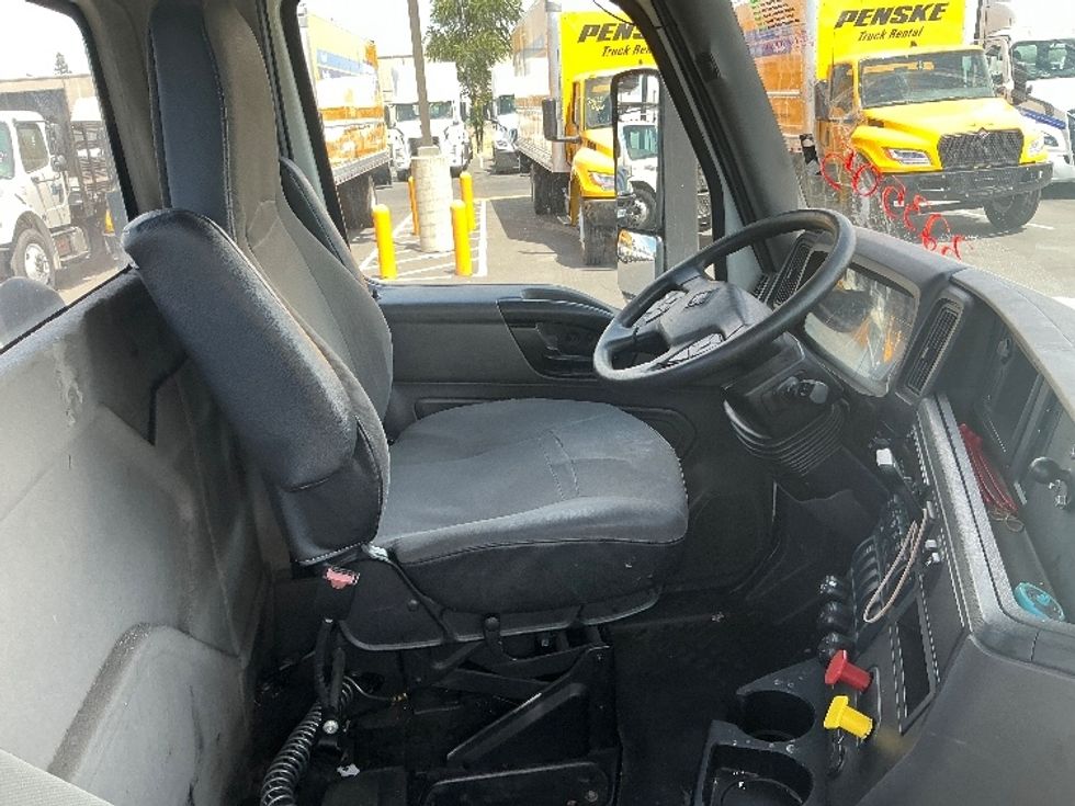 Day Cab Tractor-Heavy Duty Tractors-International-2019-LT625-Stockton-CA-398,021\n\t\tmiles-$ 25,000 - Image 14