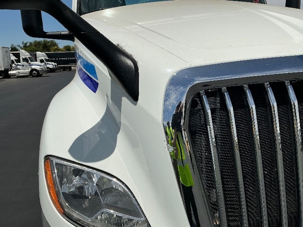 Day Cab Tractor-Heavy Duty Tractors-International-2019-LT625-Stockton-CA-398,021\n\t\tmiles-$ 25,000 - Image 18