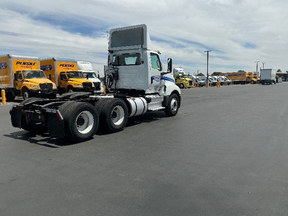 Day Cab Tractor-Heavy Duty Tractors-International-2019-LT625-Stockton-CA-398,021\n\t\tmiles-$ 25,000 - Image 7