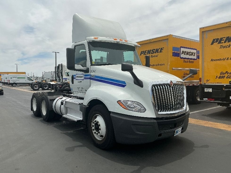 Day Cab Tractor-Heavy Duty Tractors-International-2019-LT625-Stockton-CA-410,731\n\t\tmiles-$ 24,500 - Image 1