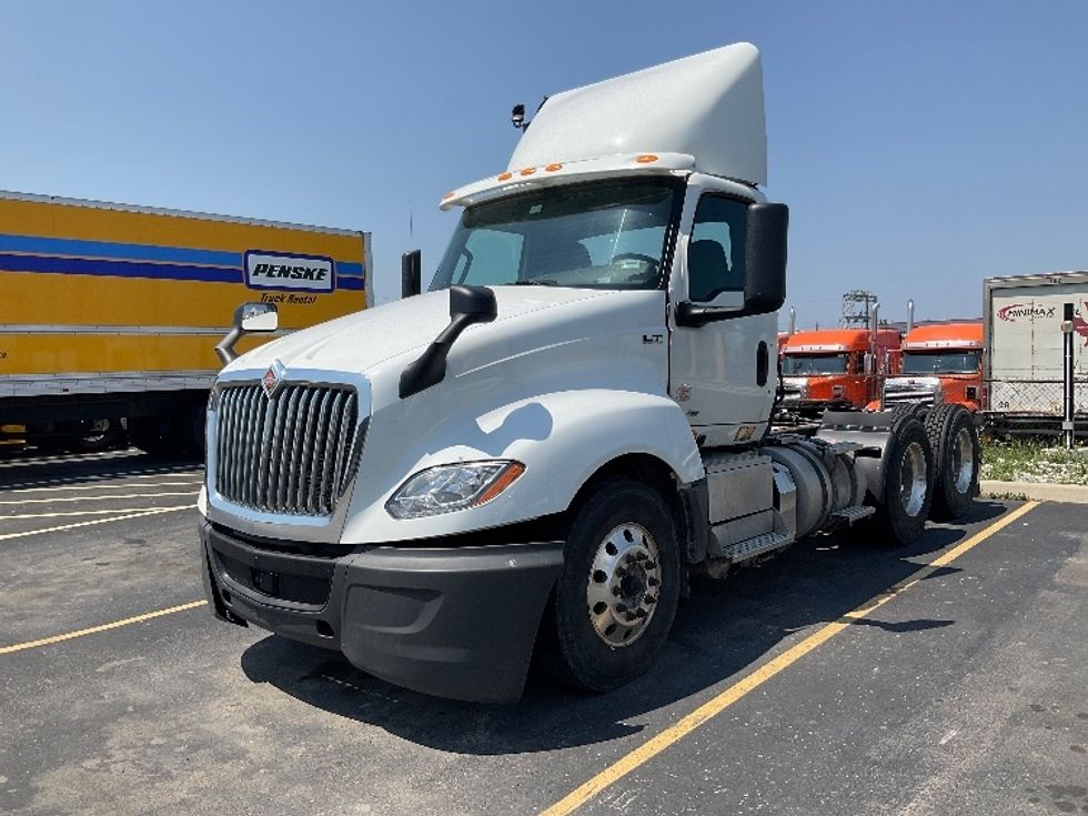 Day Cab Tractor-Heavy Duty Tractors-International-2019-LT625-Stoney Creek-ON-462,625\n\t\tkm-$ 13,250 - Image 3