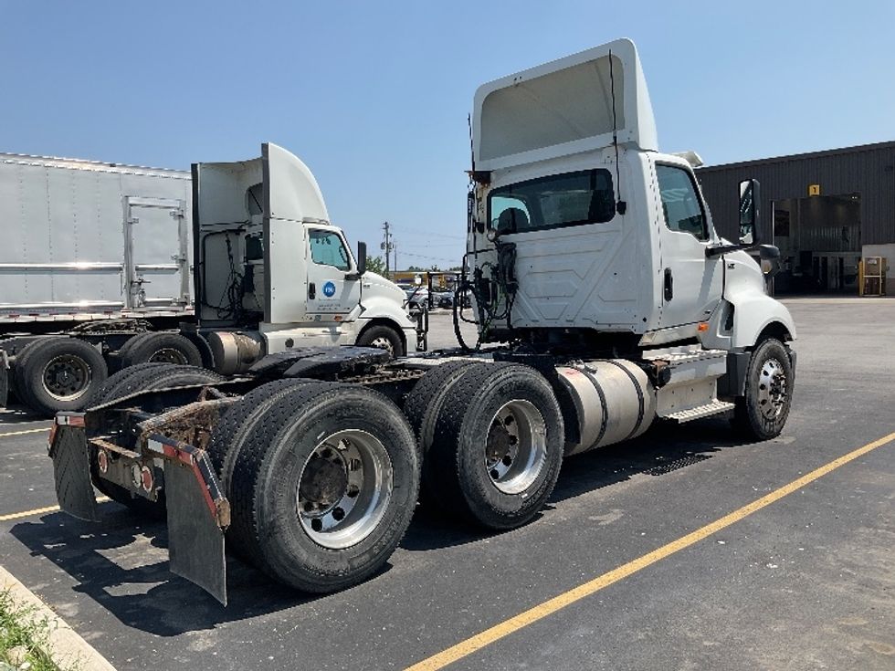 Day Cab Tractor-Heavy Duty Tractors-International-2019-LT625-Stoney Creek-ON-462,625\n\t\tkm-$ 13,250 - Image 7