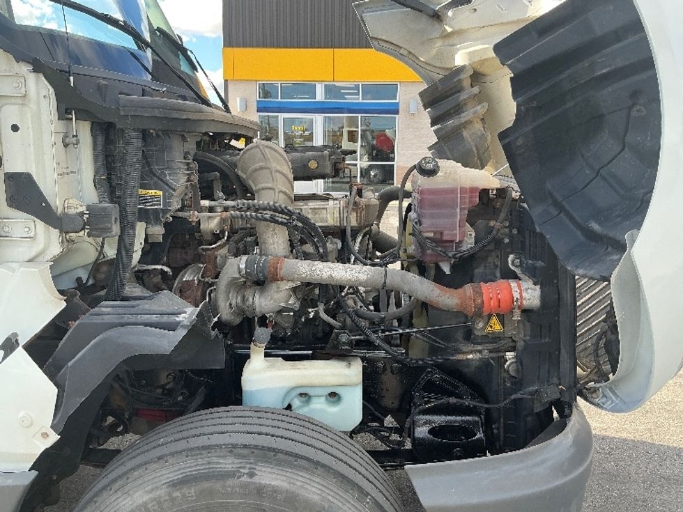 Day Cab Tractor-Heavy Duty Tractors-International-2019-LT625-Stoney Creek-ON-510,193\n\t\tkm-$ 35,750 - Image 15