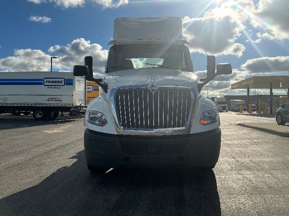 Day Cab Tractor-Heavy Duty Tractors-International-2019-LT625-Stoney Creek-ON-510,193\n\t\tkm-$ 35,750 - Image 2