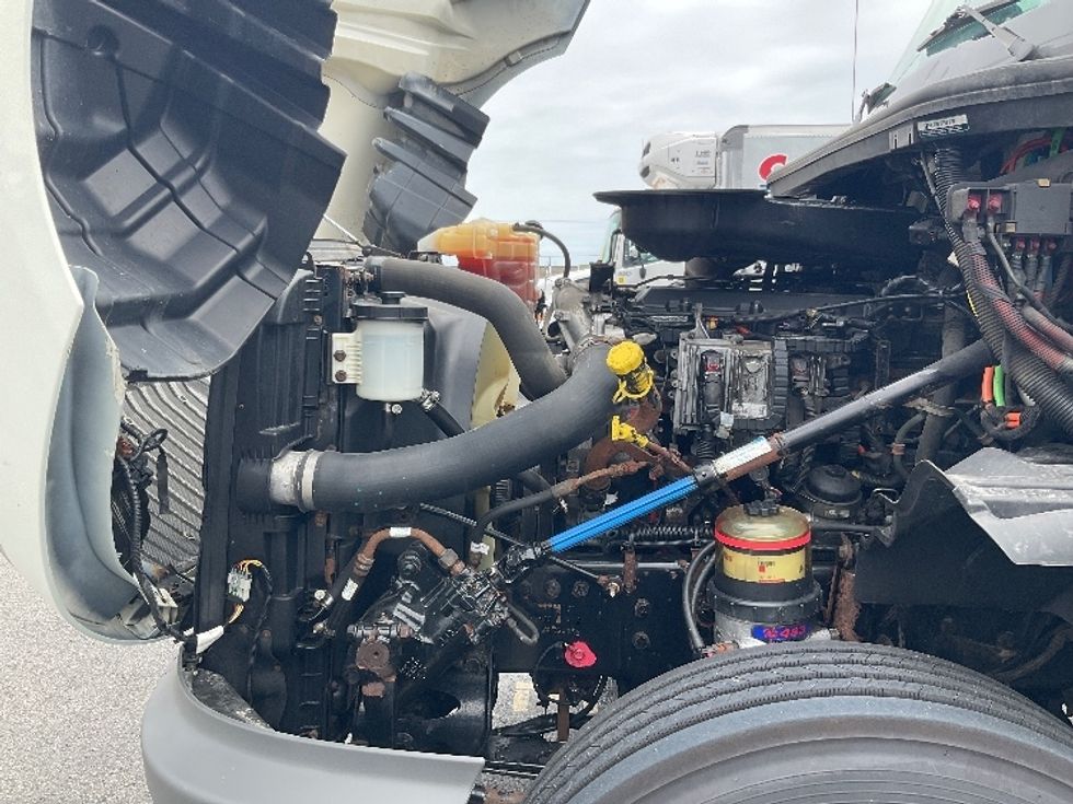 Day Cab Tractor-Heavy Duty Tractors-International-2019-LT625-Stoney Creek-ON-526,744\n\t\tkm-$ 35,750 - Image 16