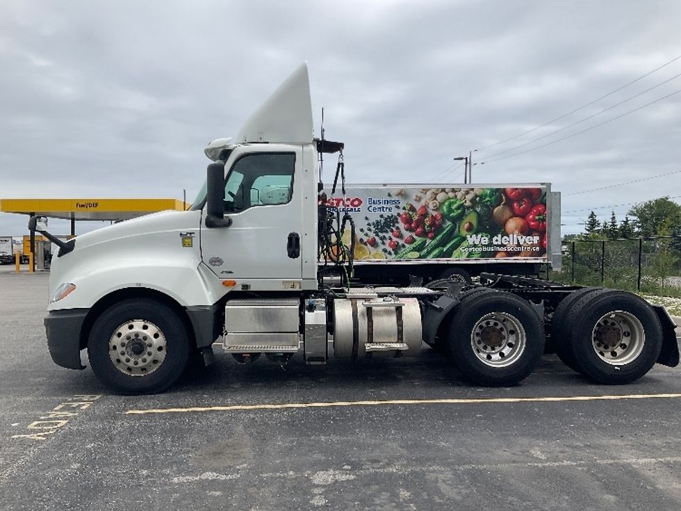 Day Cab Tractor-Heavy Duty Tractors-International-2019-LT625-Stoney Creek-ON-526,744\n\t\tkm-$ 35,750 - Image 4