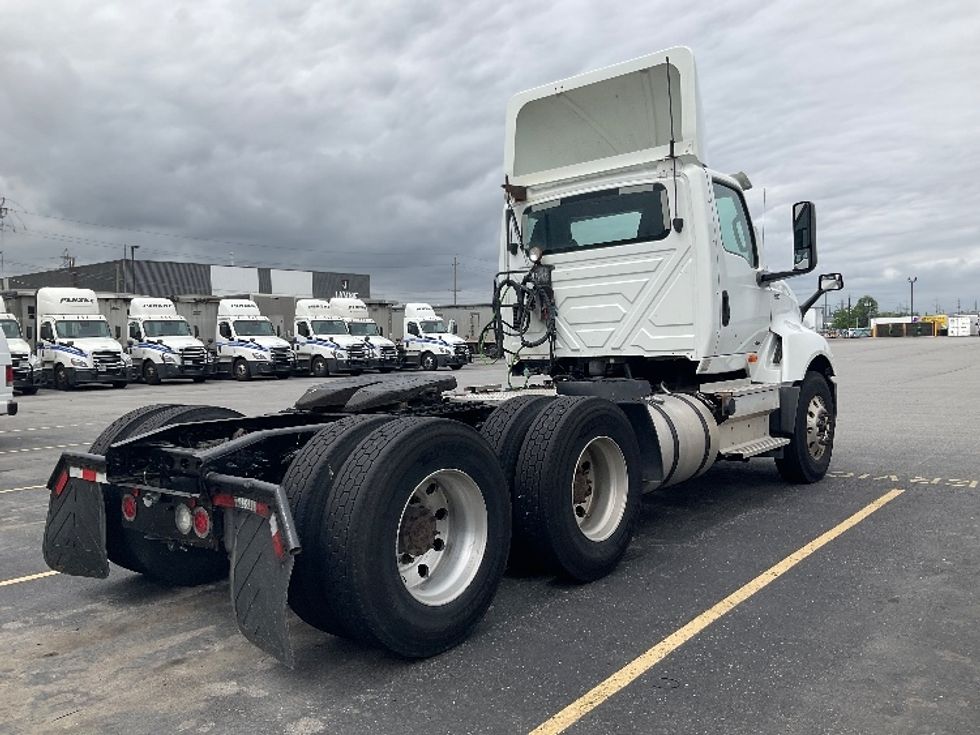 Day Cab Tractor-Heavy Duty Tractors-International-2019-LT625-Stoney Creek-ON-526,744\n\t\tkm-$ 35,750 - Image 7