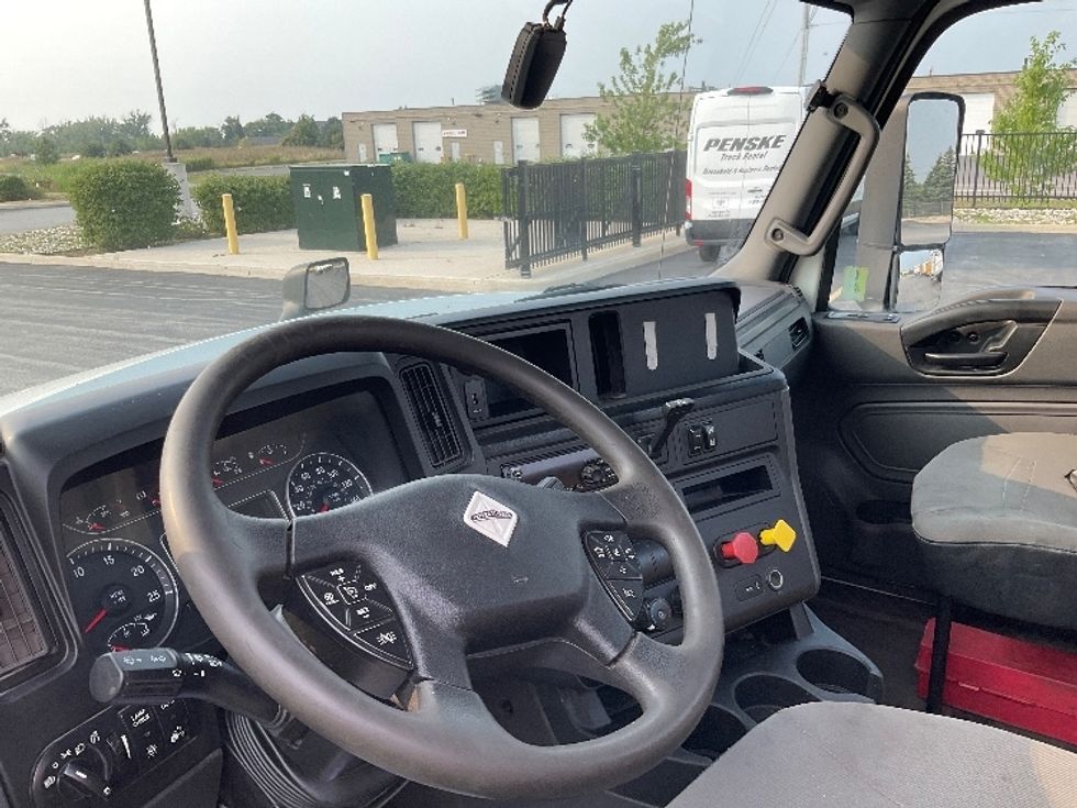 Day Cab Tractor-Heavy Duty Tractors-International-2019-LT625-Stoney Creek-ON-543,428\n\t\tkm-$ 36,250 - Image 10
