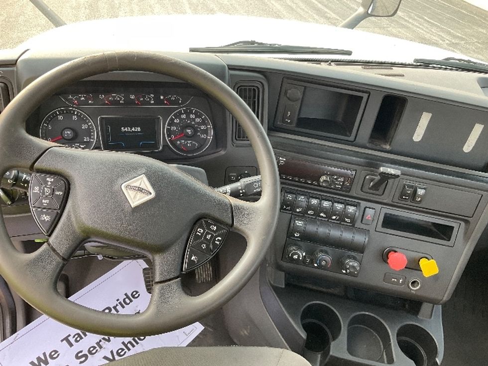 Day Cab Tractor-Heavy Duty Tractors-International-2019-LT625-Stoney Creek-ON-543,428\n\t\tkm-$ 36,250 - Image 11