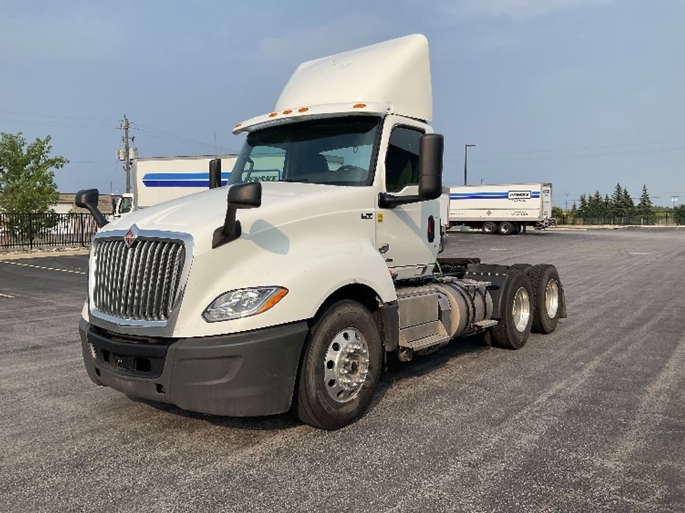 Day Cab Tractor-Heavy Duty Tractors-International-2019-LT625-Stoney Creek-ON-543,428\n\t\tkm-$ 36,250 - Image 3