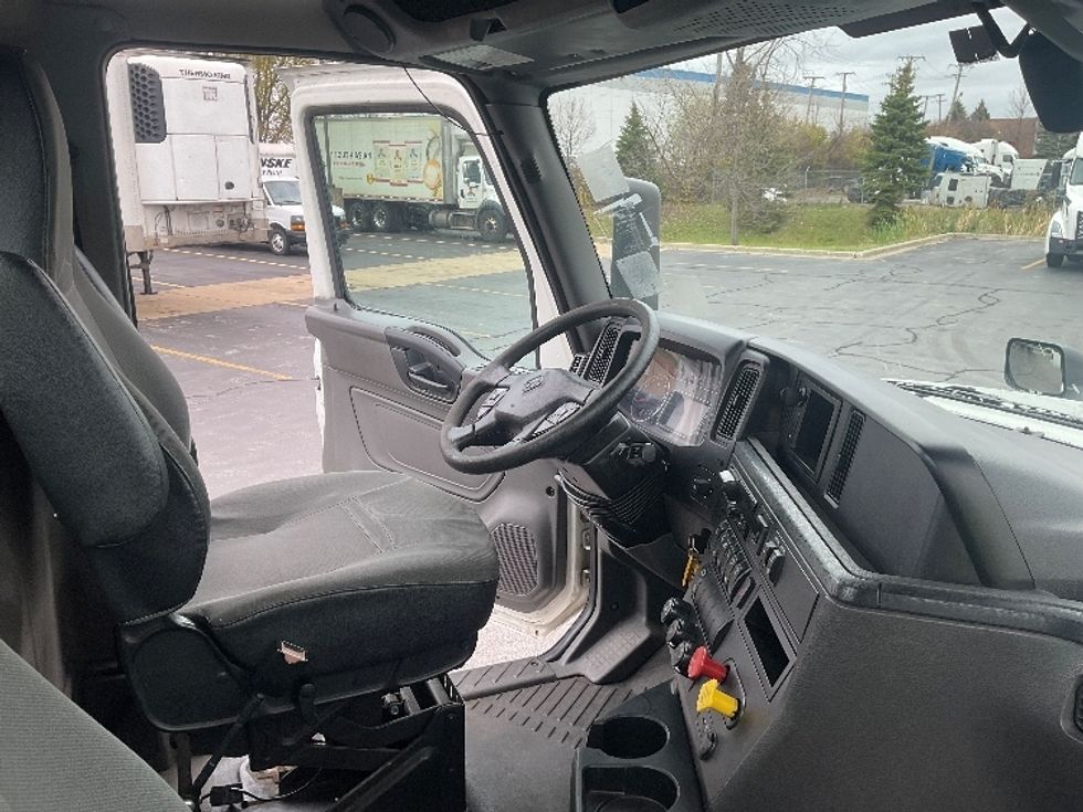 Day Cab Tractor-Heavy Duty Tractors-International-2019-LT625-Sturtevant-WI-205,425\n\t\tmiles-$ 29,000 - Image 14