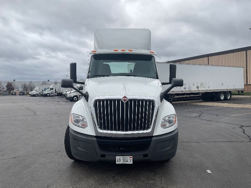 Day Cab Tractor-Heavy Duty Tractors-International-2019-LT625-Sturtevant-WI-205,425\n\t\tmiles-$ 29,000 - Image 2