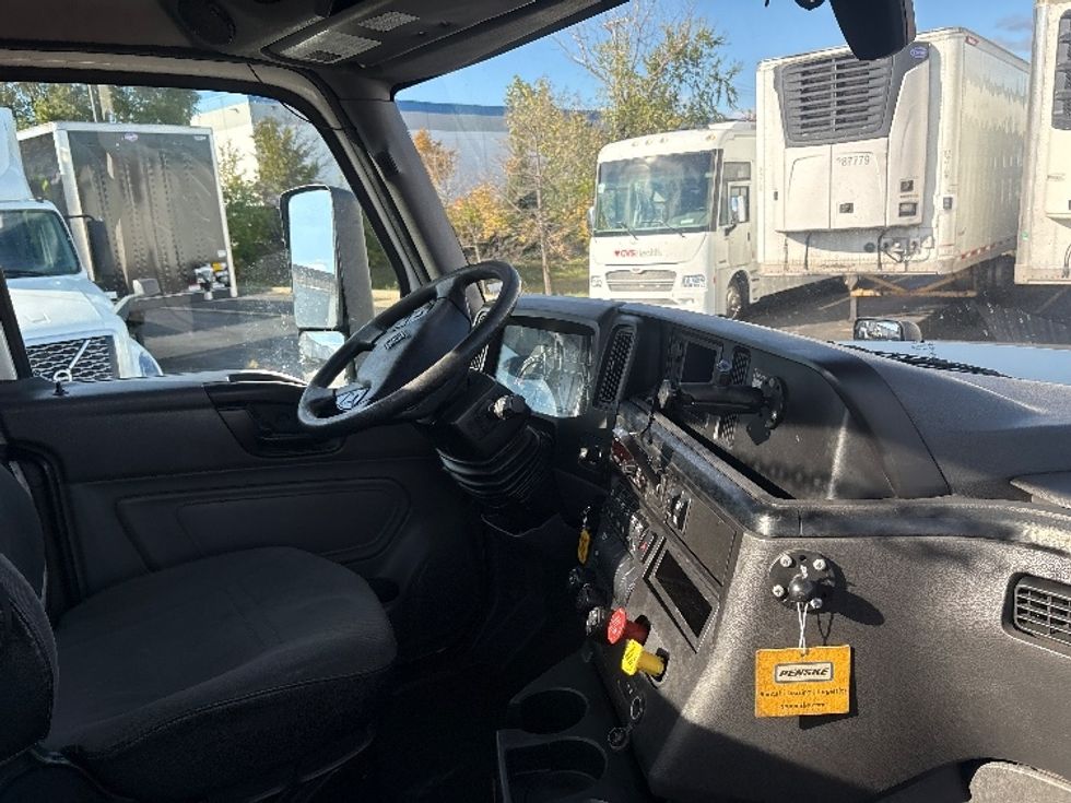 Day Cab Tractor-Heavy Duty Tractors-International-2019-LT625-Sturtevant-WI-268,163\n\t\tmiles-$ 29,000 - Image 14