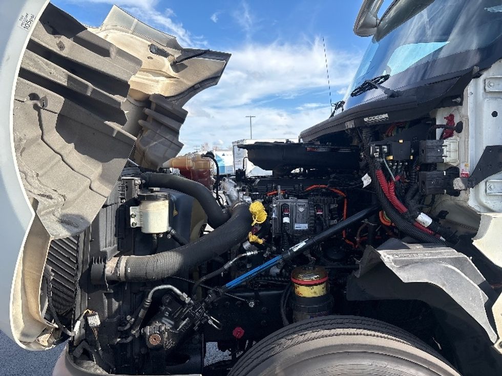 Day Cab Tractor-Heavy Duty Tractors-International-2019-LT625-Sturtevant-WI-268,163\n\t\tmiles-$ 29,000 - Image 16