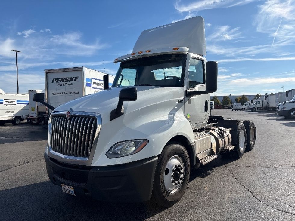 Day Cab Tractor-Heavy Duty Tractors-International-2019-LT625-Sturtevant-WI-268,163\n\t\tmiles-$ 29,000 - Image 3